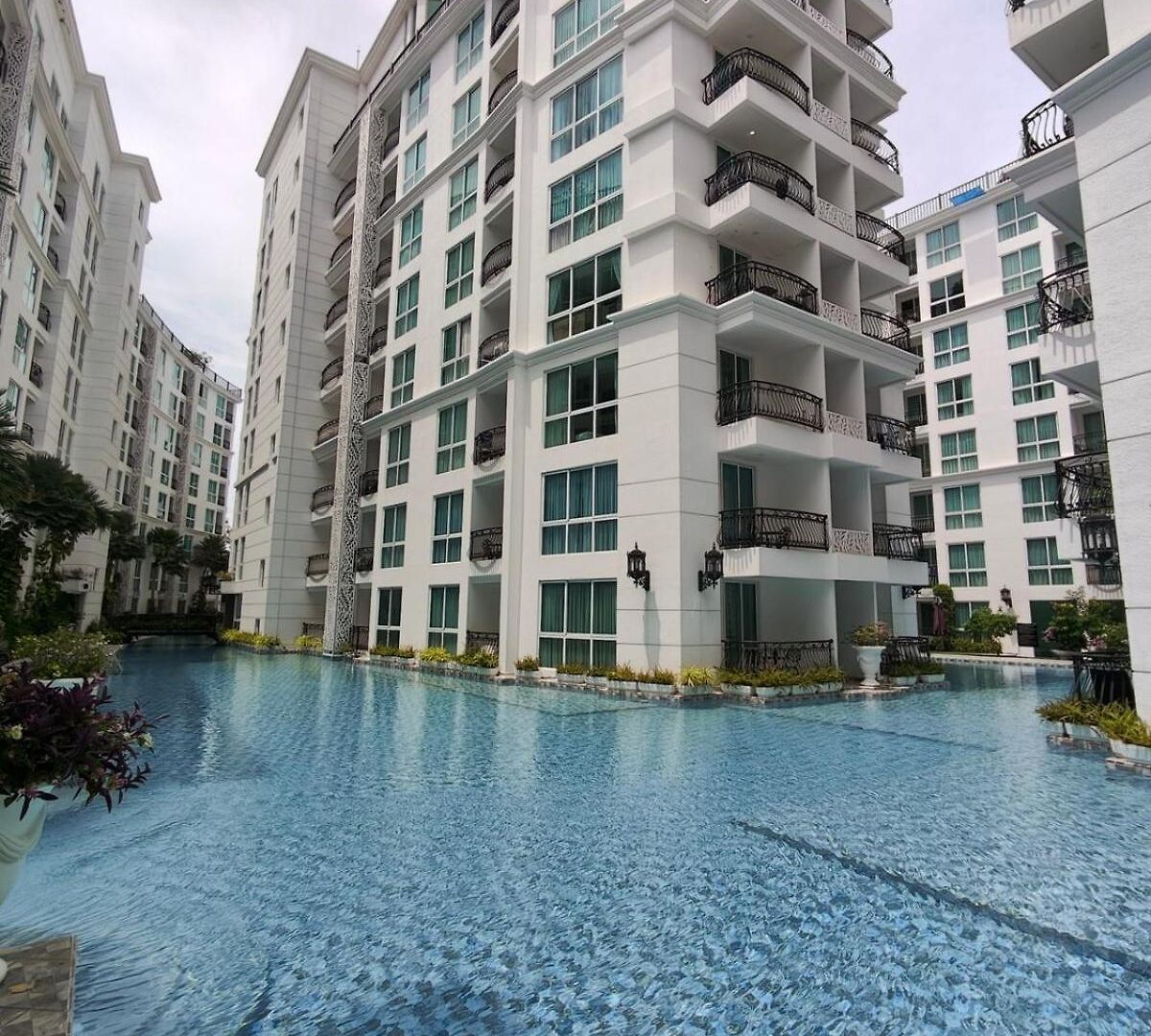 Apartment 芭堤雅市中心 奥林巴斯城市花园 近步行街和海滩的水系公寓 泳池景观 可带榴莲和山竹 阳台可吸烟