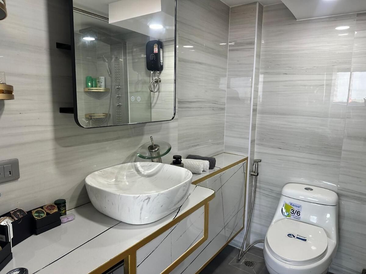 Beautiful 2-bedroom With Pratamnak Sea View