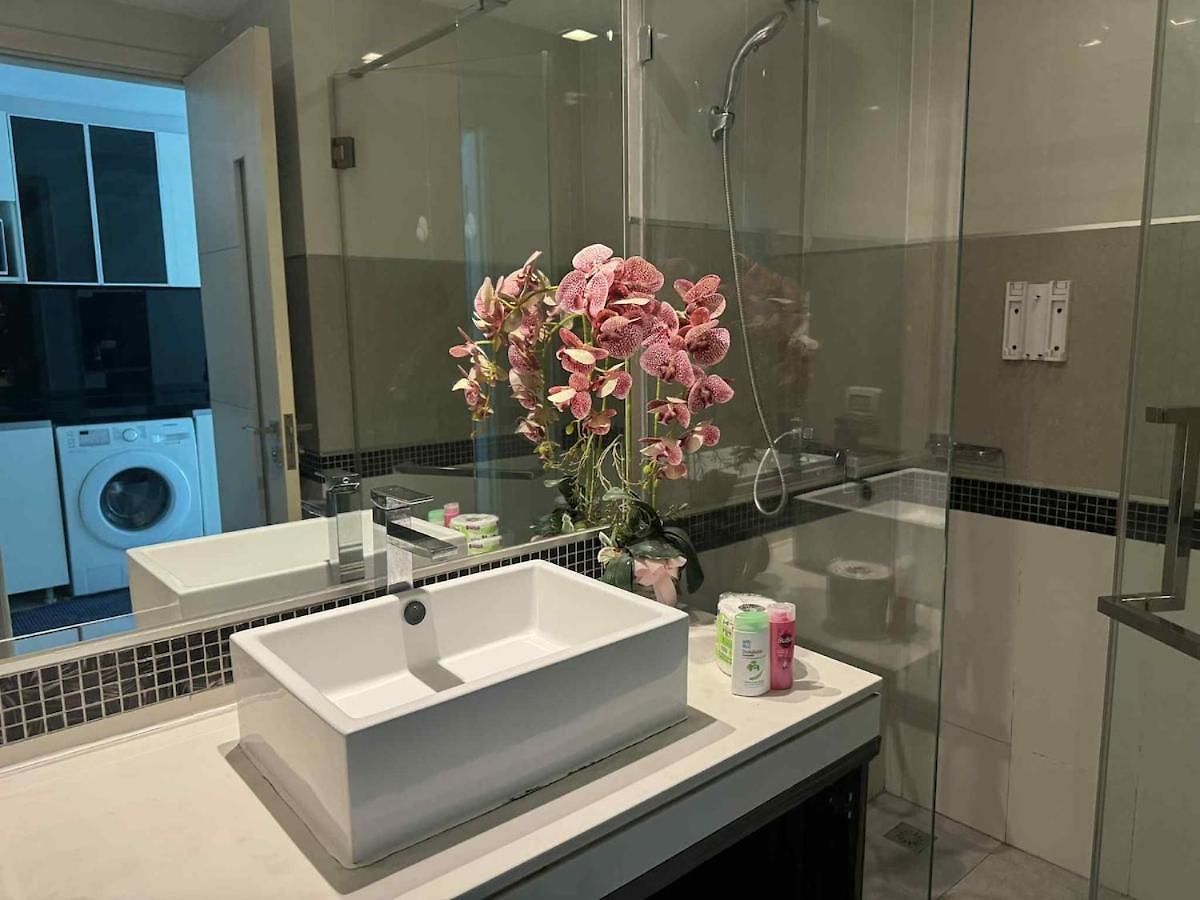 W-tower Wongamat Beachfront