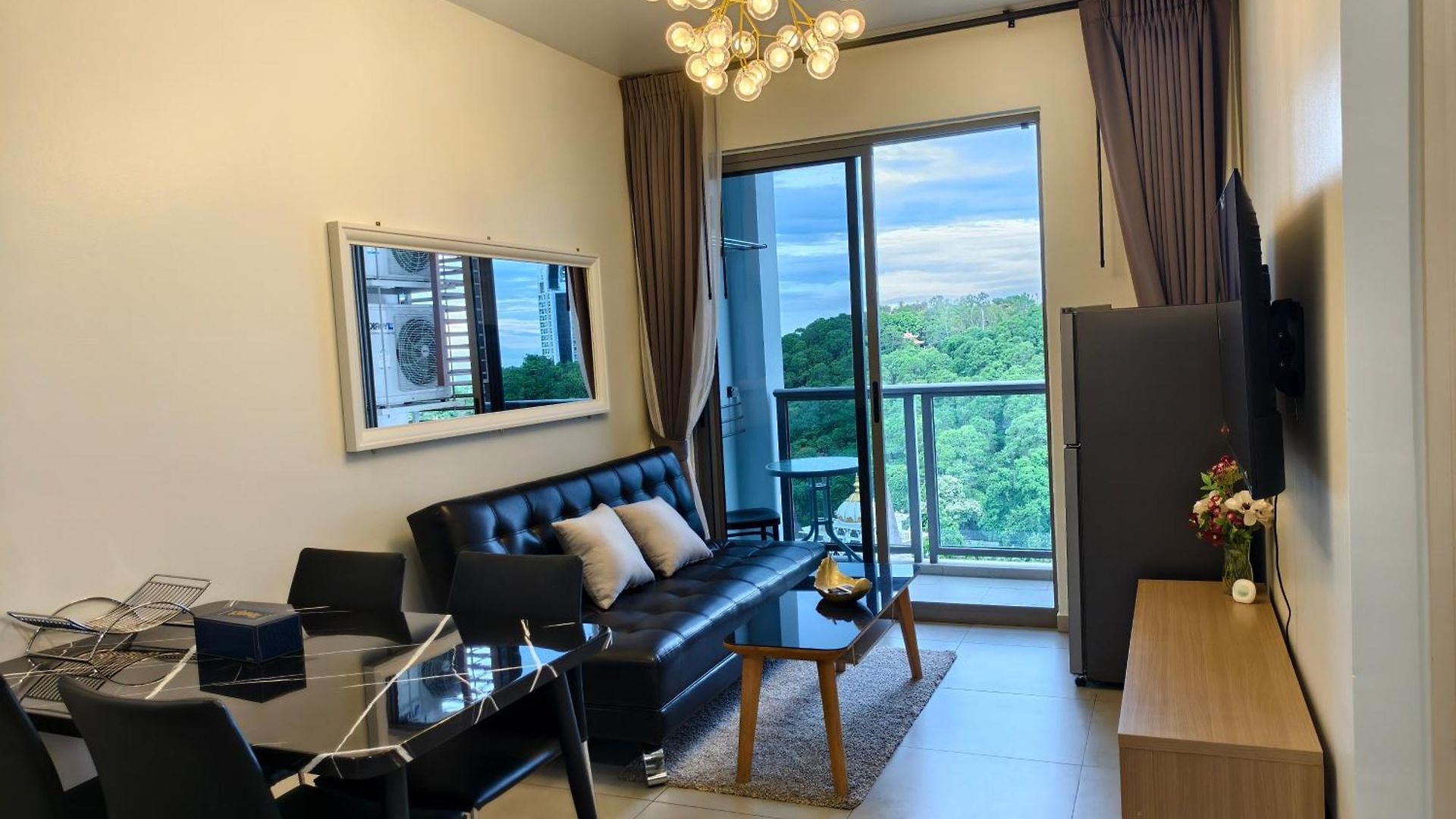 1br 23 High Floor Pool View Close To Walking Street Apartment Pattaya