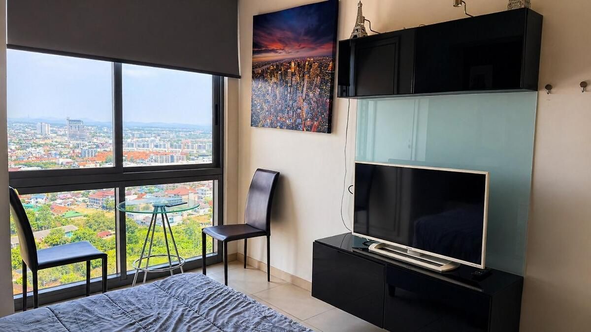 High Rise Luxury Near & Walking Street