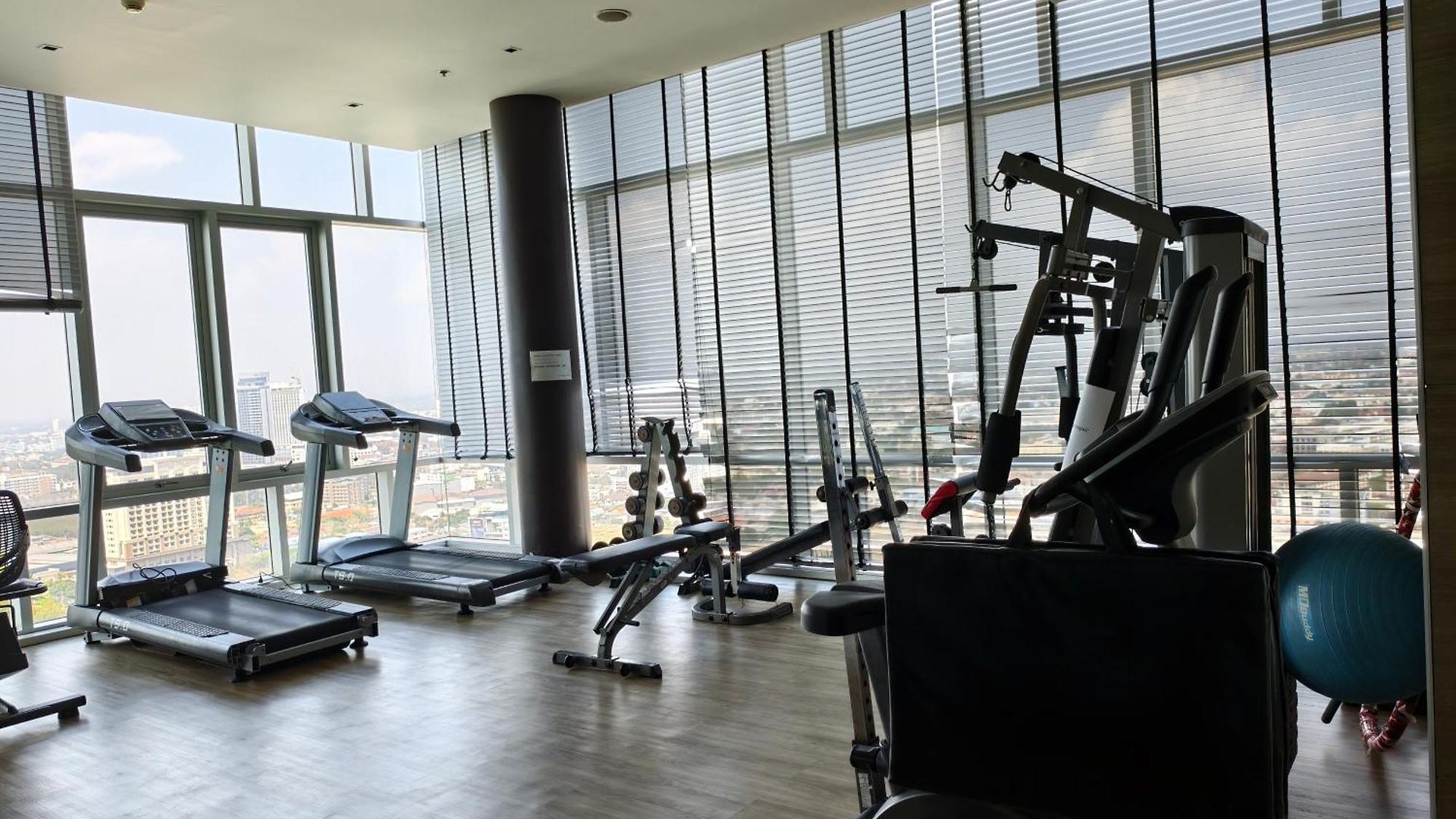 1br Close To T21 And Centric Sea *