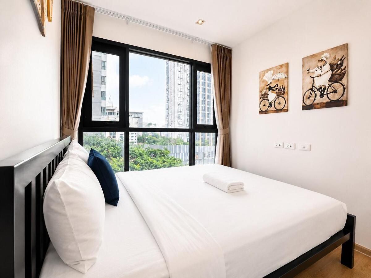 2 Bed Sea View Unit At * Pattaya