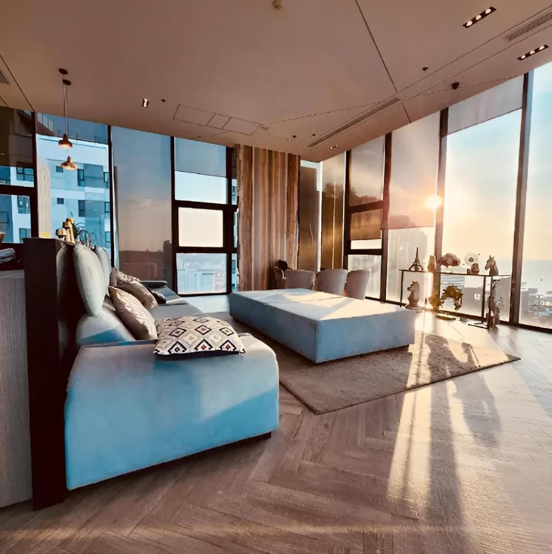 High Floor With Rooftop Pool In * Pattaya