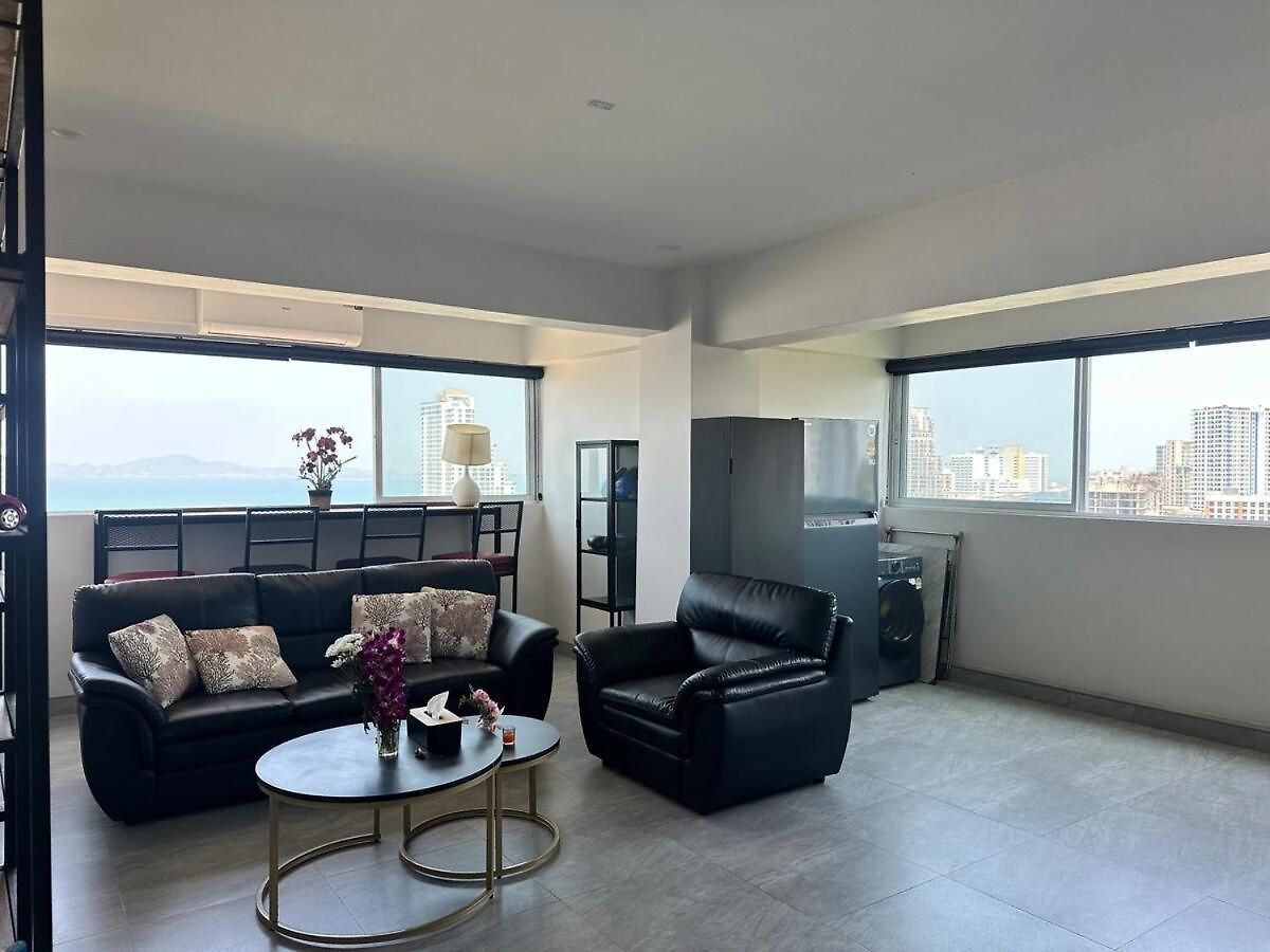 Beautiful 2-bedroom With Pratamnak Sea View