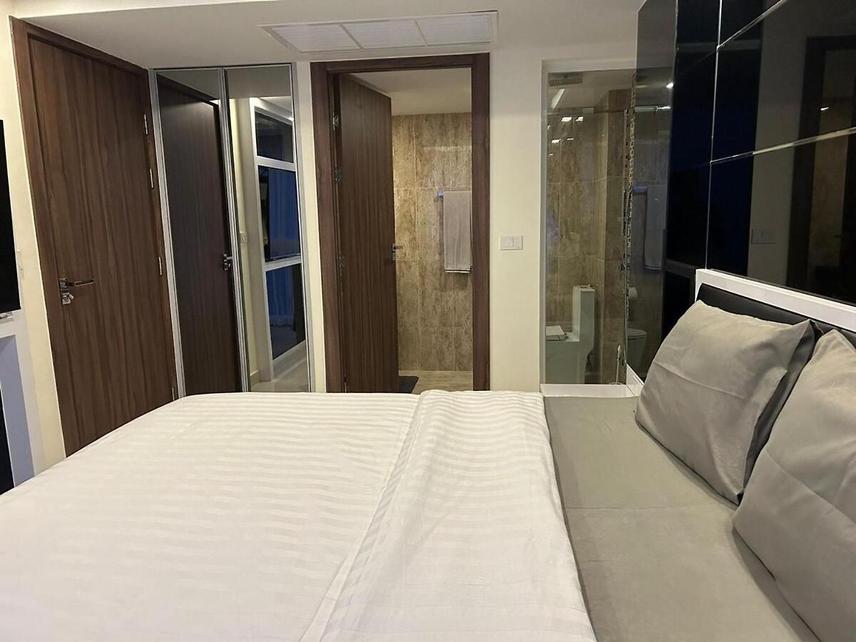 Apartment New! Modern & Grand Avenue & *