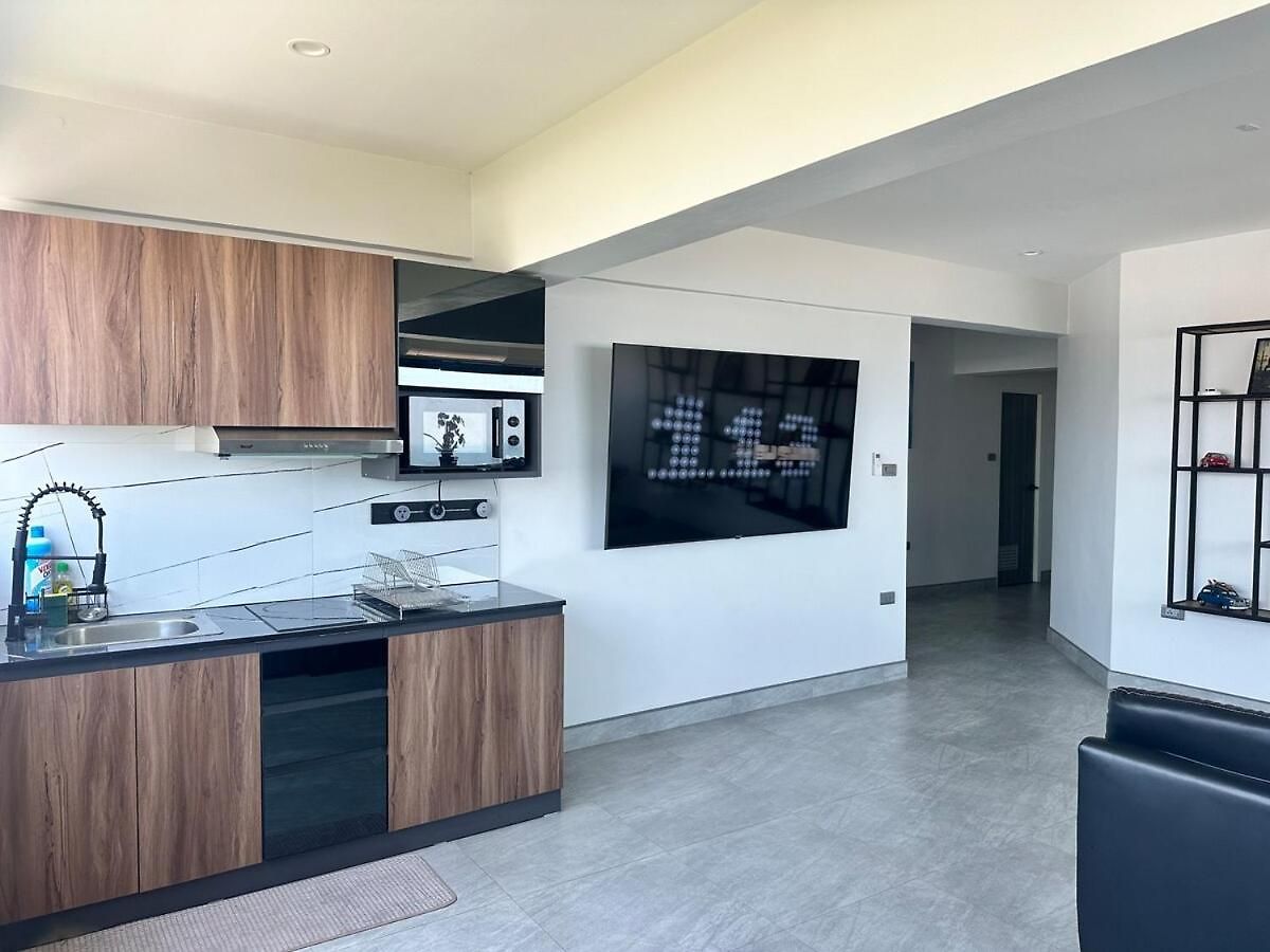 Beautiful 2-bedroom With Pratamnak Sea View * Pattaya