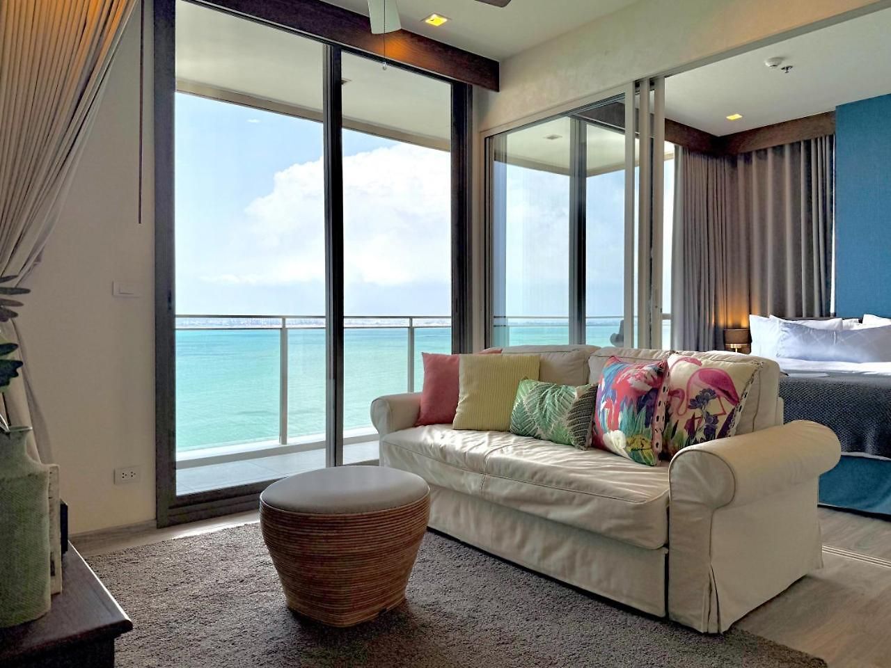 Cozy 2br L Sea View L Pool And Gym Apartment Pattaya