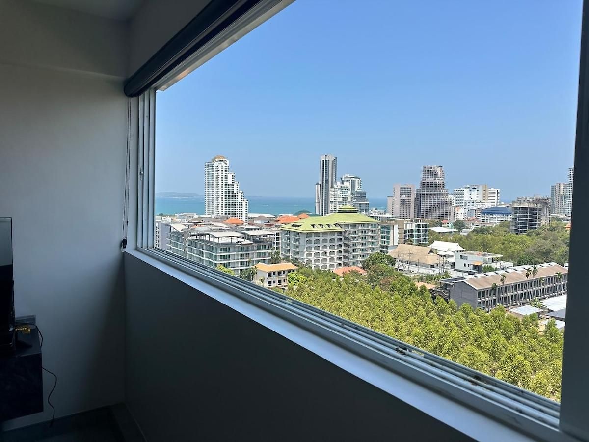 Apartment Beautiful 2-bedroom With Pratamnak Sea View Pattaya