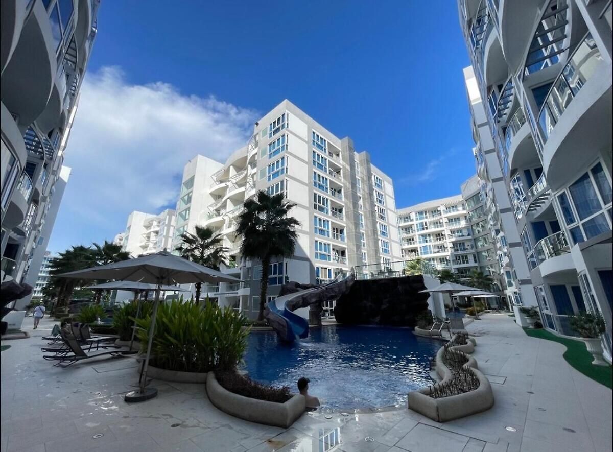 Vacation & & Grand Avenue Apartment Pattaya