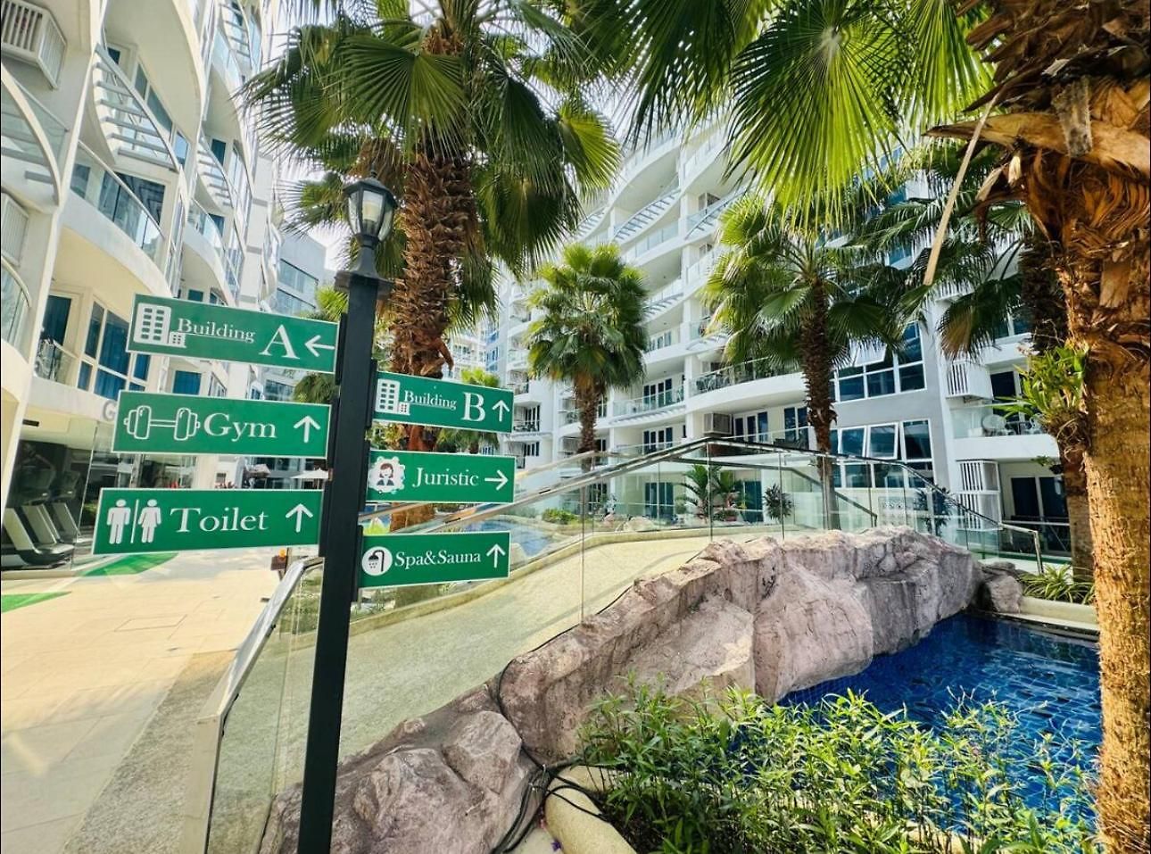 New! Grand Avenue & 50sqm & *