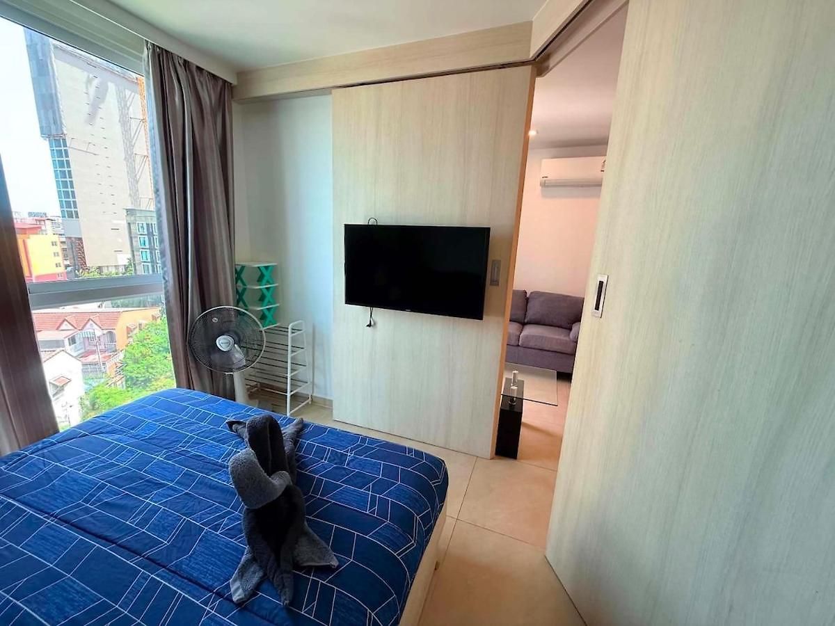 Cozy Entire 7th Floor With View Apartment Pattaya