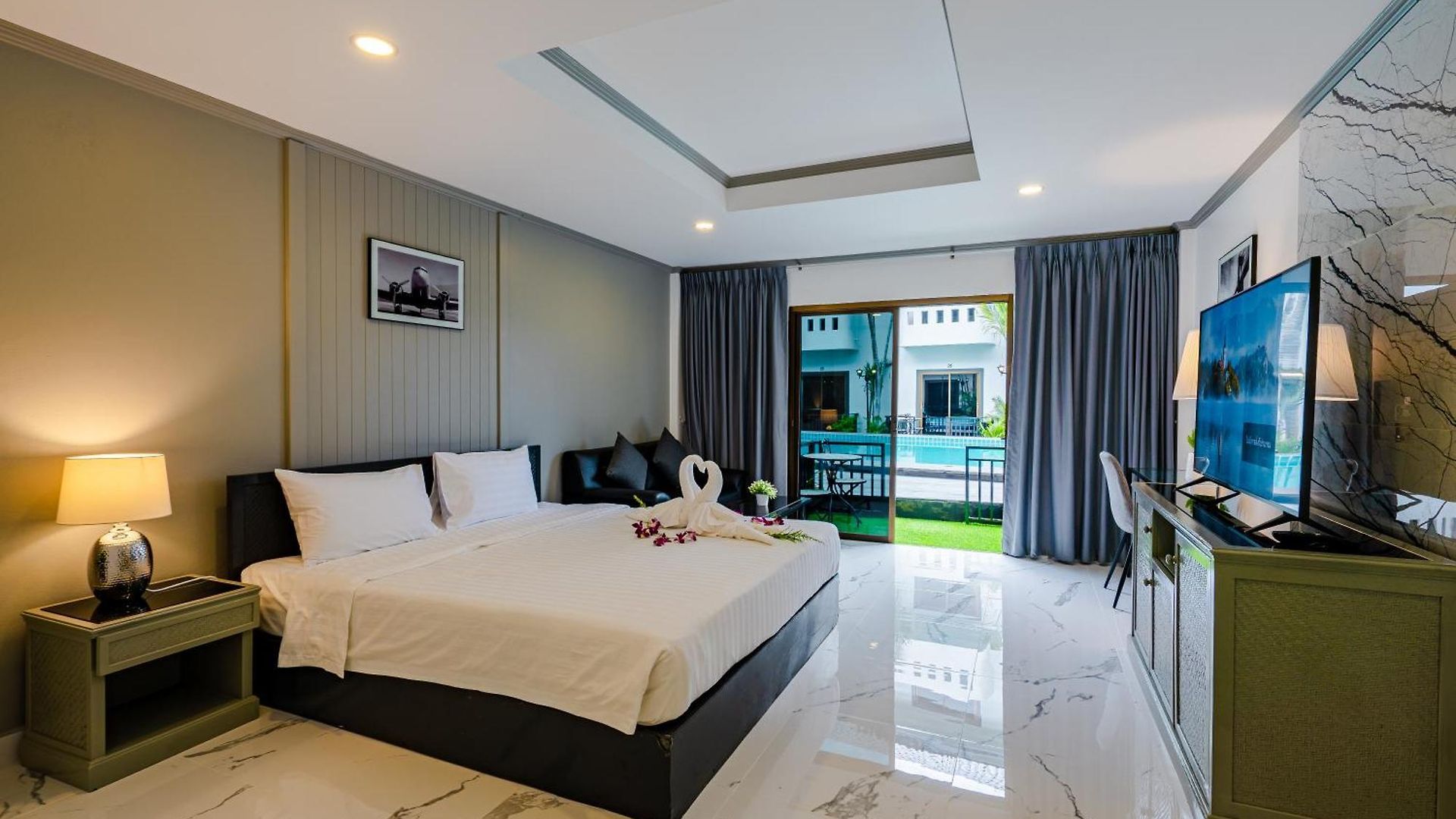 Del Max เดล แม็กซ์ พัทยา * Pattaya