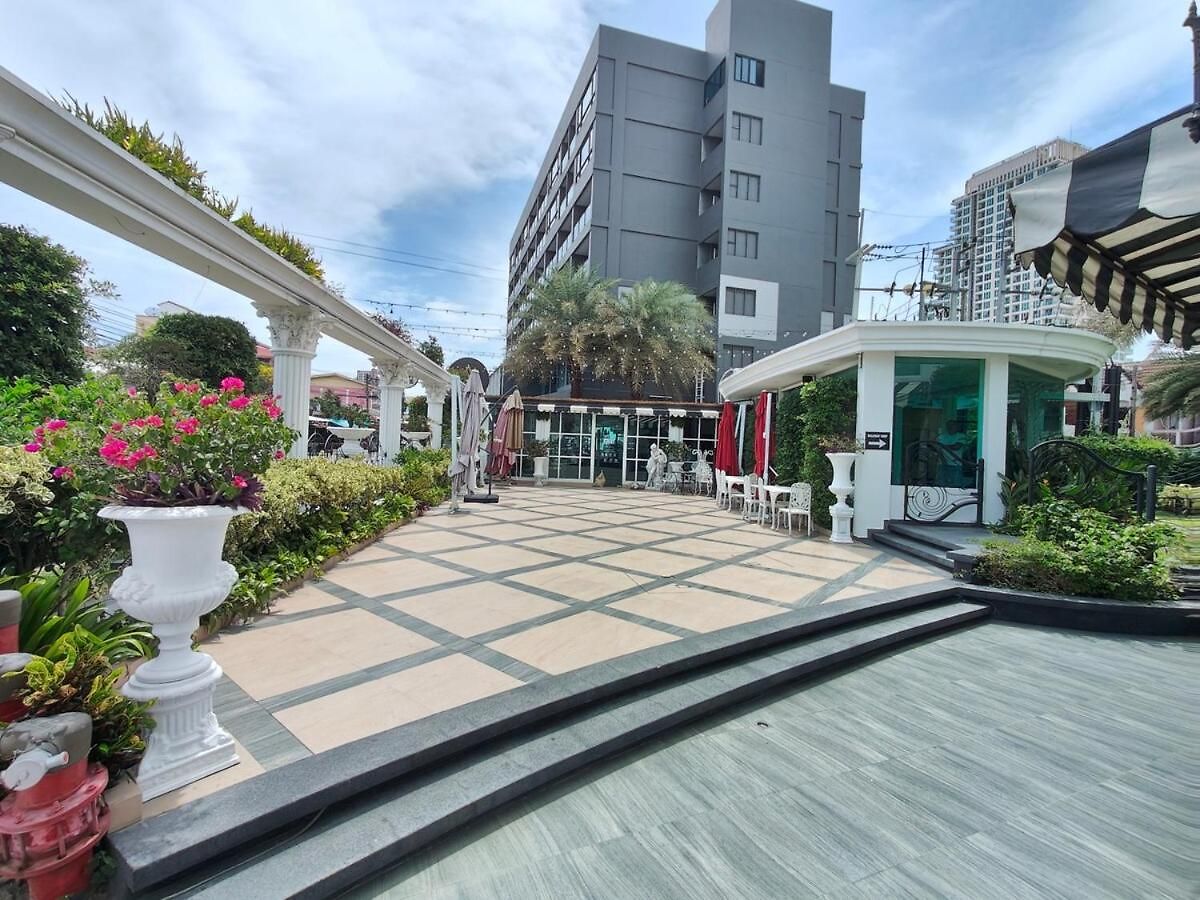 芭堤雅市中心 奥林巴斯城市花园 近步行街和海滩的水系公寓 泳池景观 可带榴莲和山竹 阳台可吸烟 Pattaya