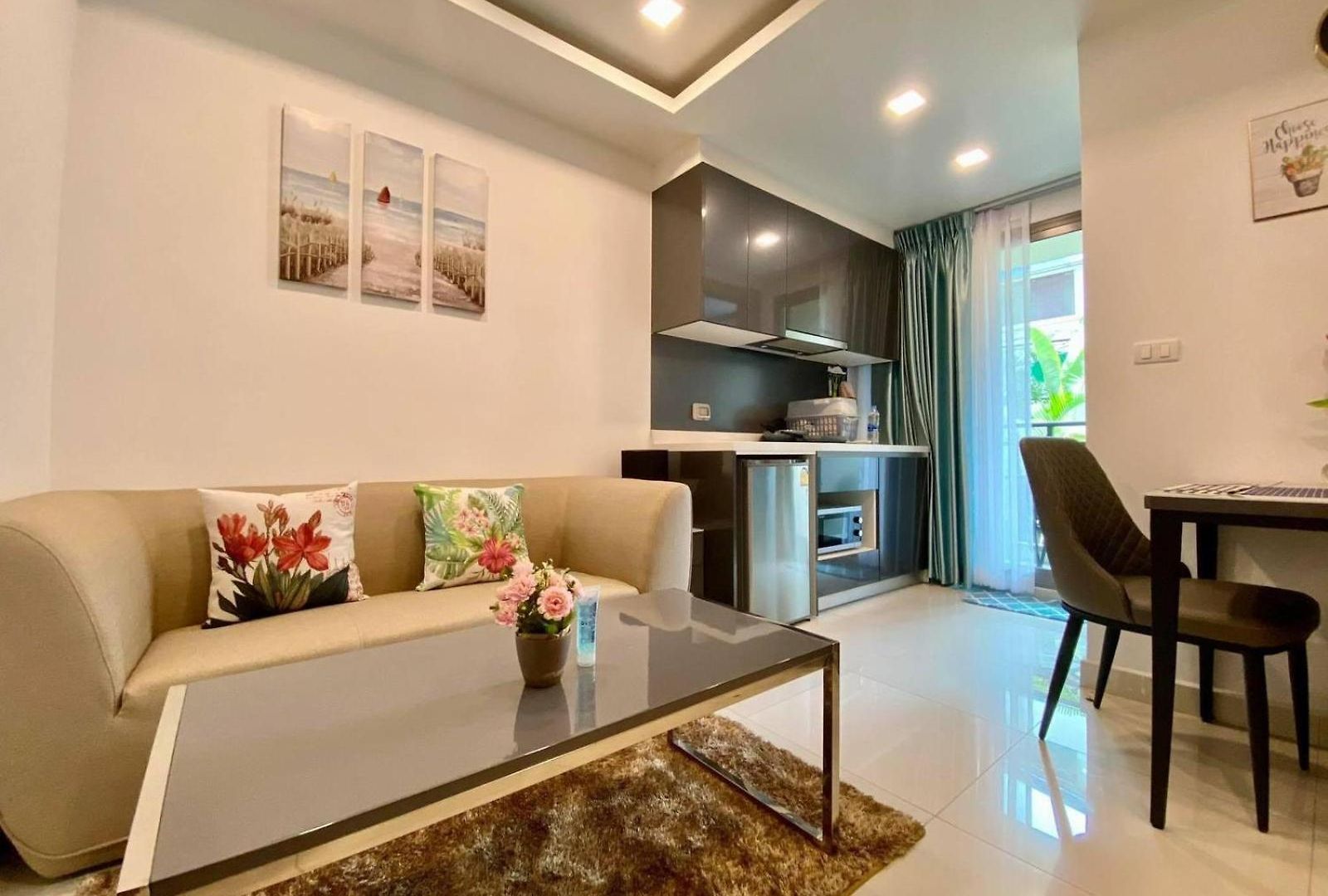 Arcadia Continental Apartment *