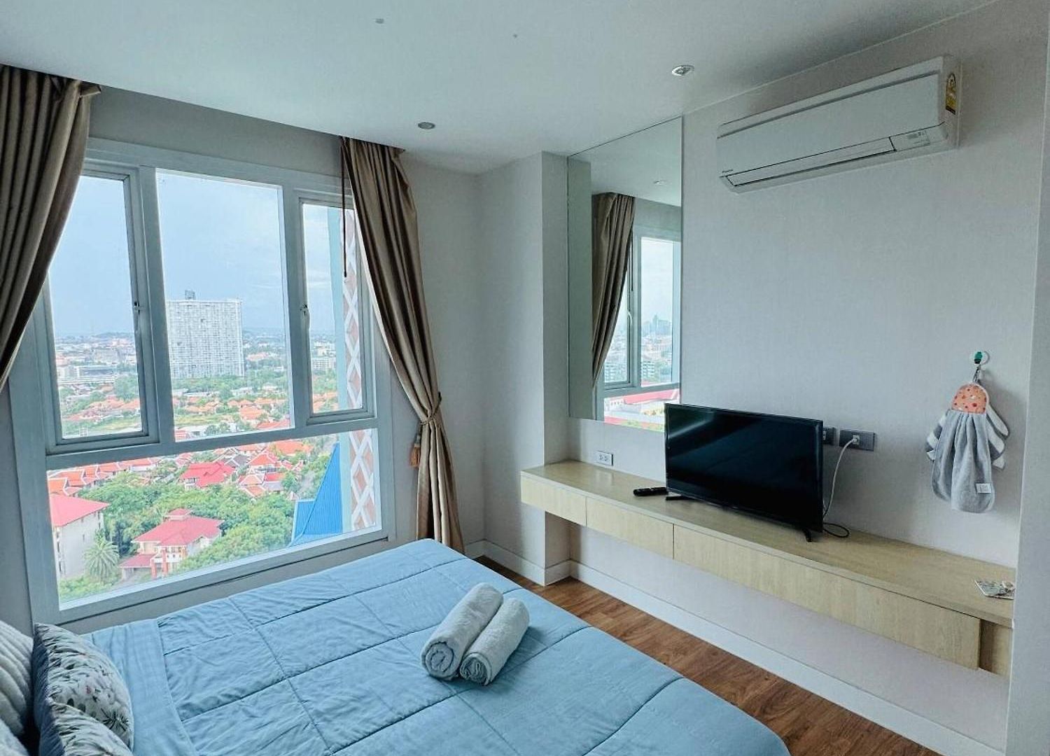Style Near High Floor Apartment