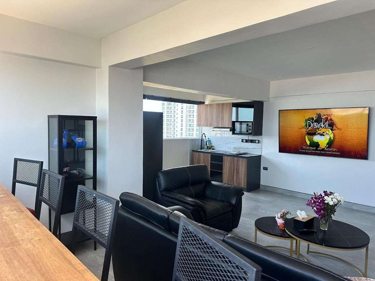 Apartment Beautiful 2-bedroom With Pratamnak Sea View *