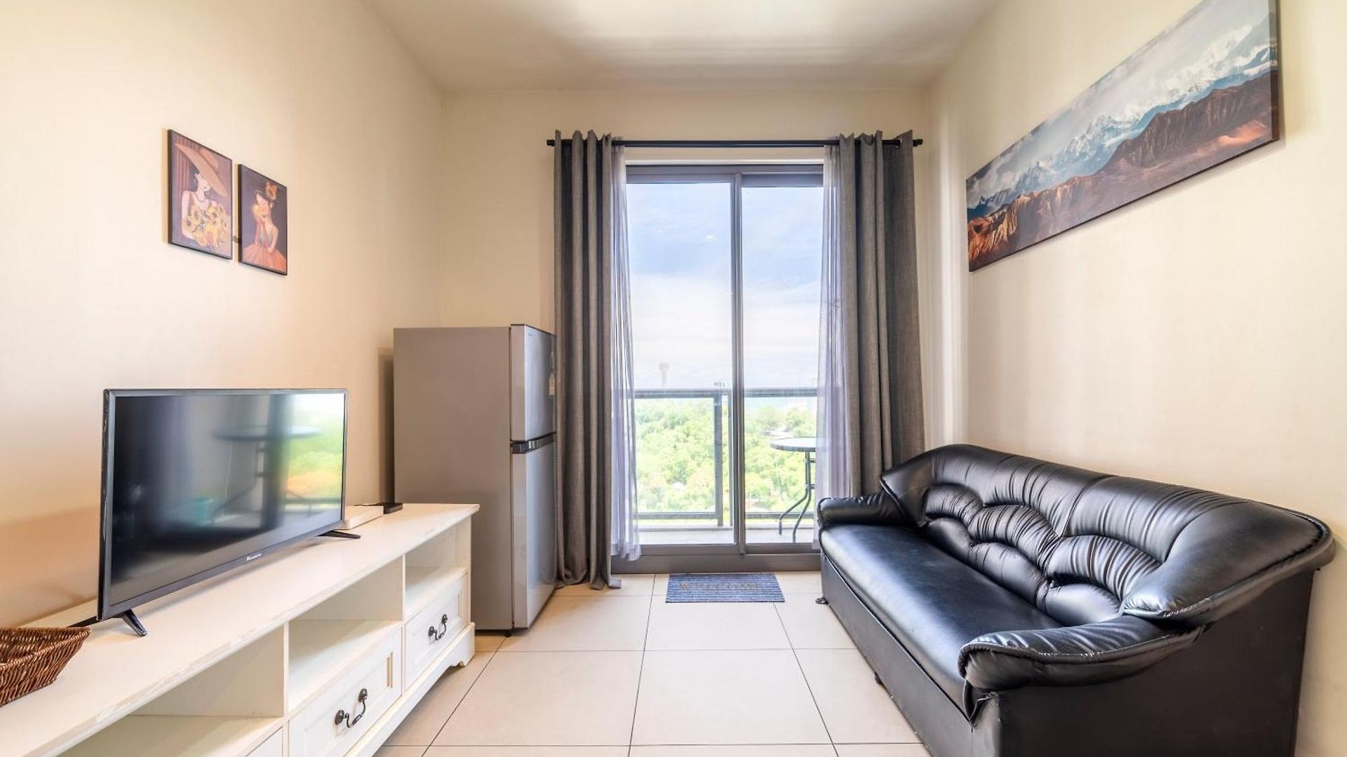 Unixx By Abix 30f Apartment *