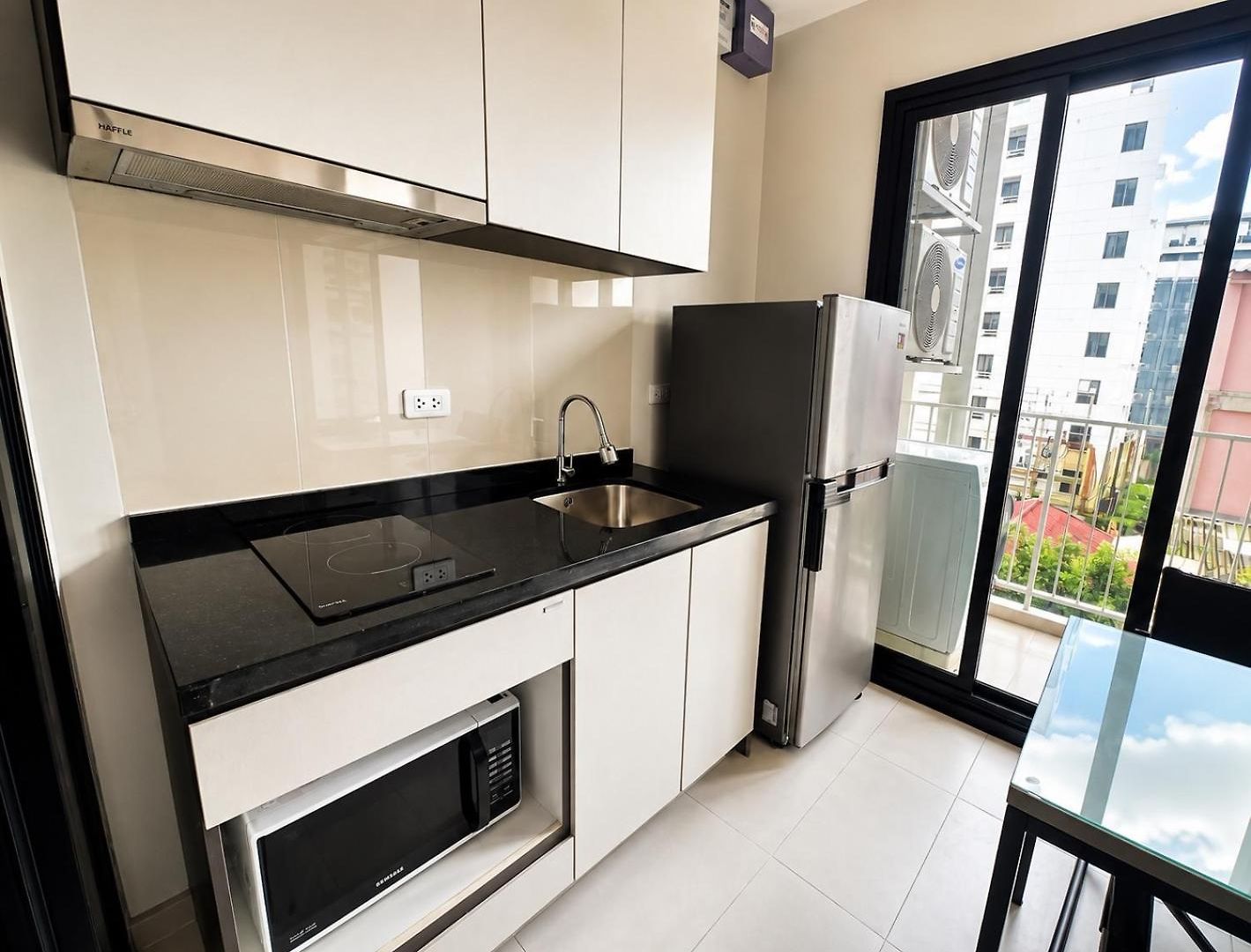 In With Rooftop Pool Apartment Pattaya