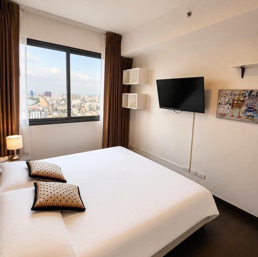 Sea View 2 Bedroom Next To Pier & Walking Street Apartment