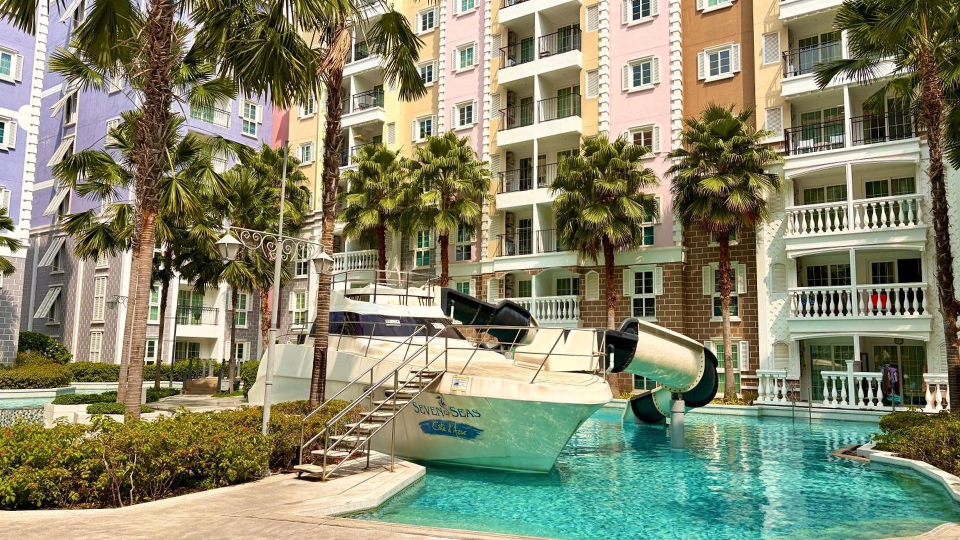 Apartment Maison Bleu Jomtien Pattaya