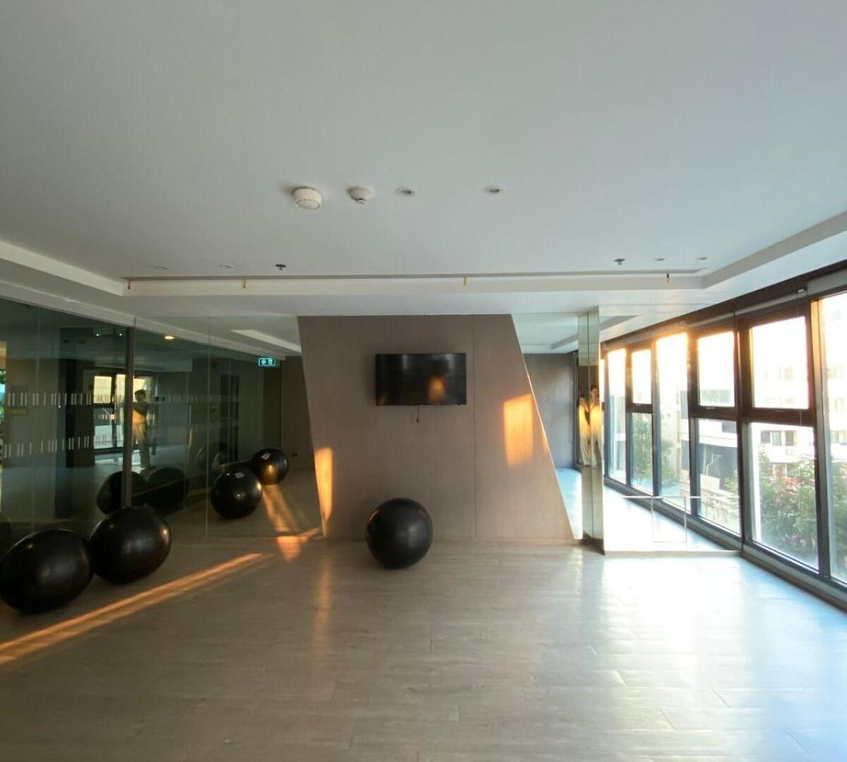 Cozy At The Base - Infinite Pool Apartment Pattaya