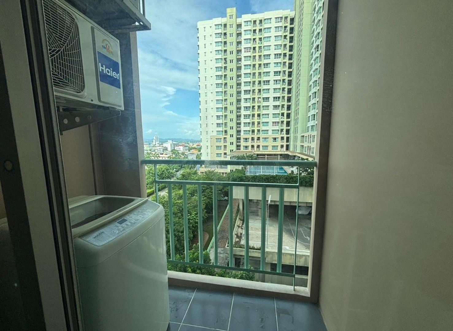 Lumpini Naklua Apartment