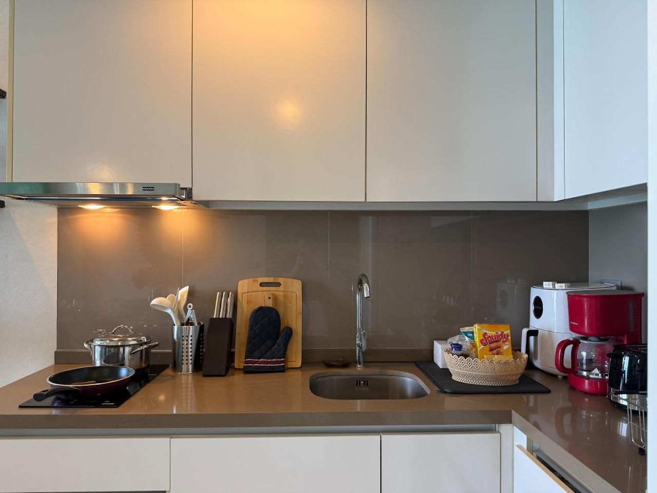 Apartment Cozy 2br L Sea View L Pool And Gym