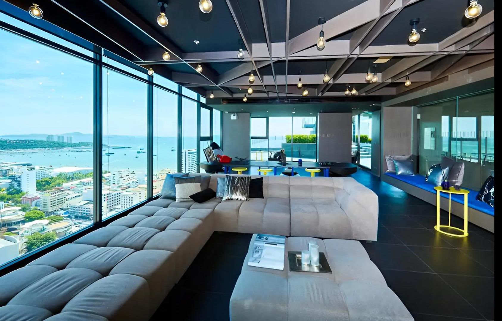 In With Rooftop Pool