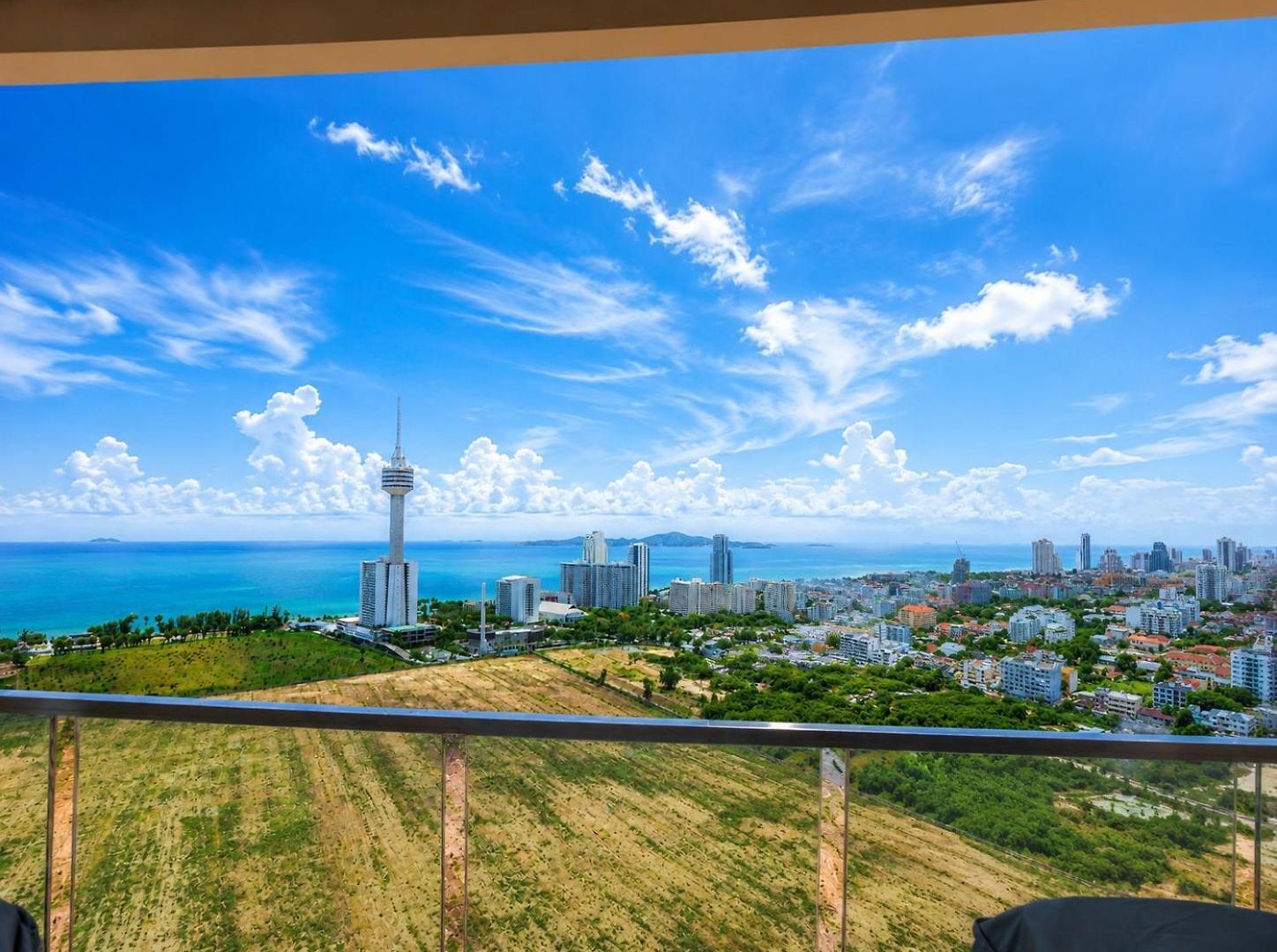 Sea Breezes - Sea View With Swimming Pool Pattaya