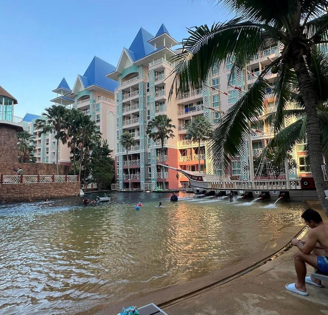Grand Caribbean Pool View By 888