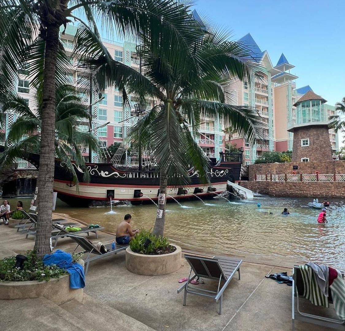 Grand Caribbean Pool View By 888