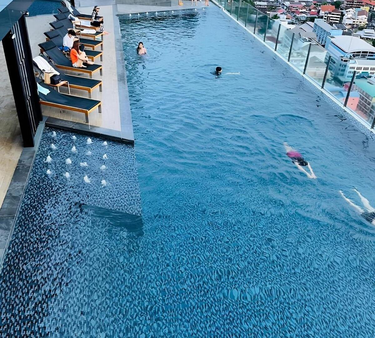 Apartment 2 Bed Sea View Unit At Pattaya