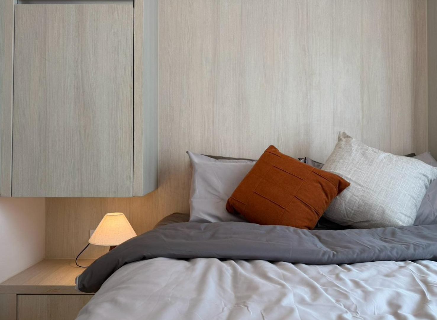 Cozy Entire 7th Floor With View Apartment