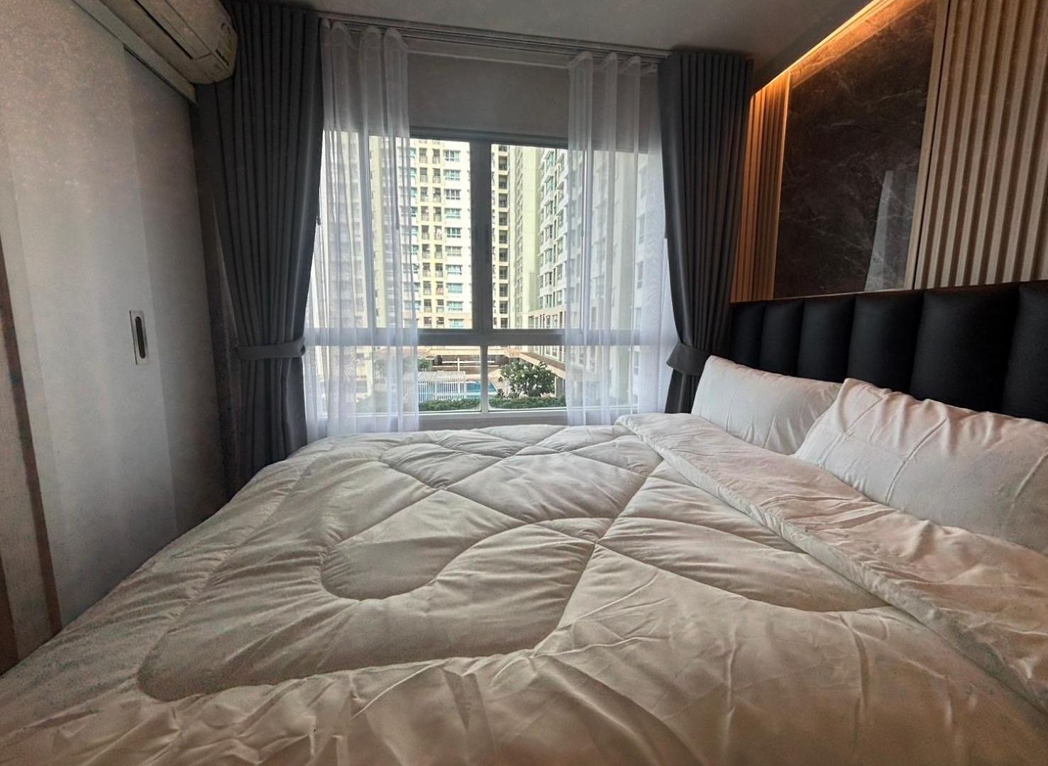 Lumpini Naklua Apartment *