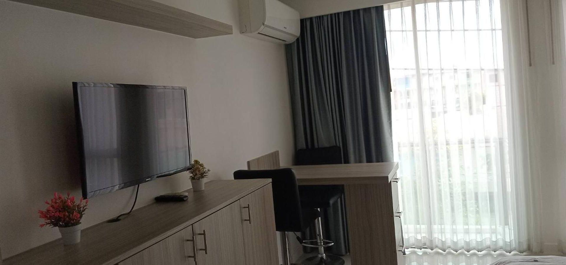 At Center Apartment