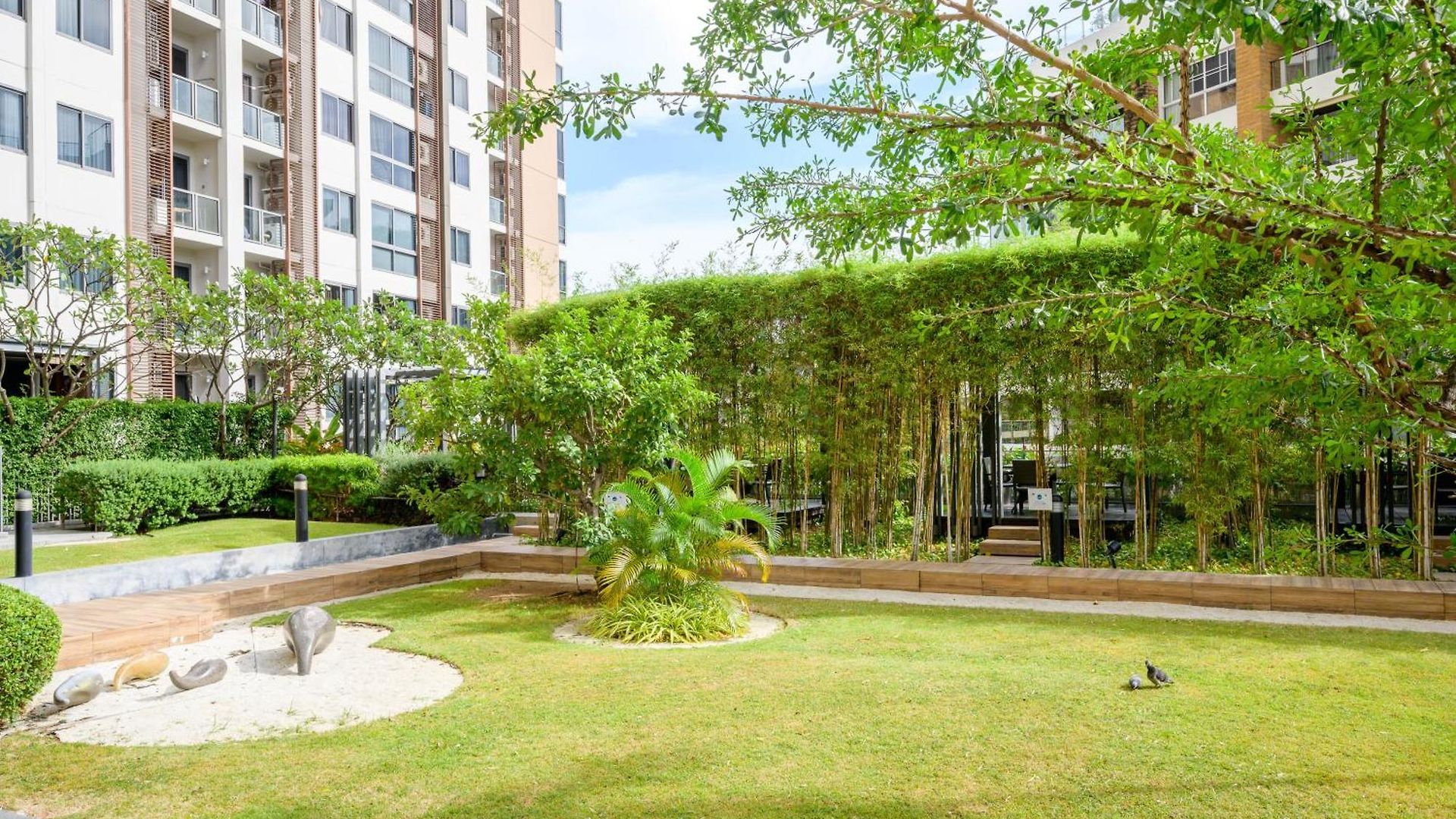 Unixx By Abix 30f Apartment Pattaya