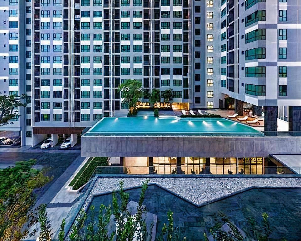 2 Bed Sea View Luxury - Location * Pattaya