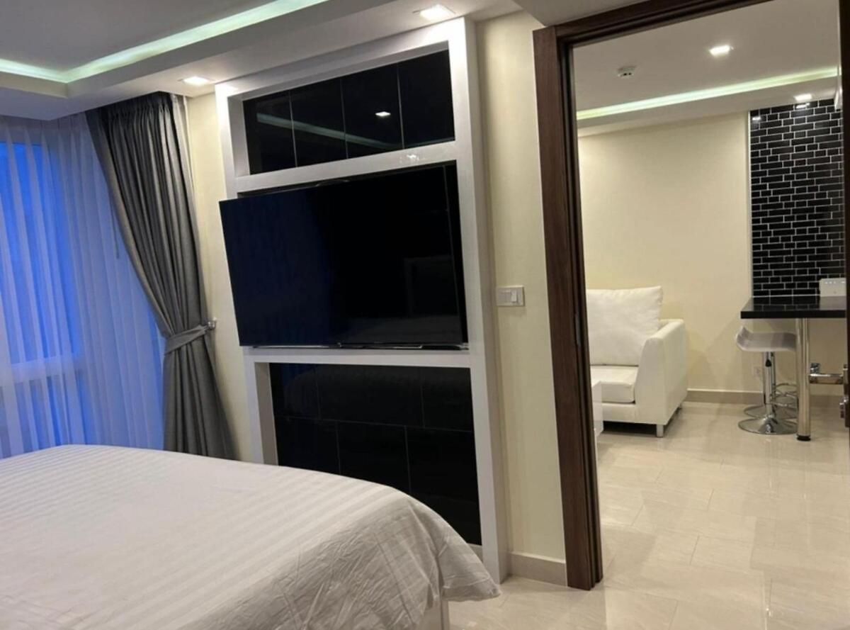 Apartment New! Modern & Grand Avenue & *