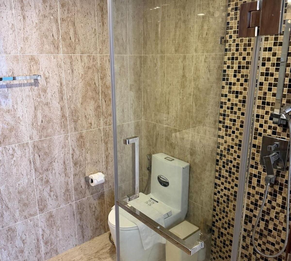Brand New Condo! Grand Avenue & * Pattaya