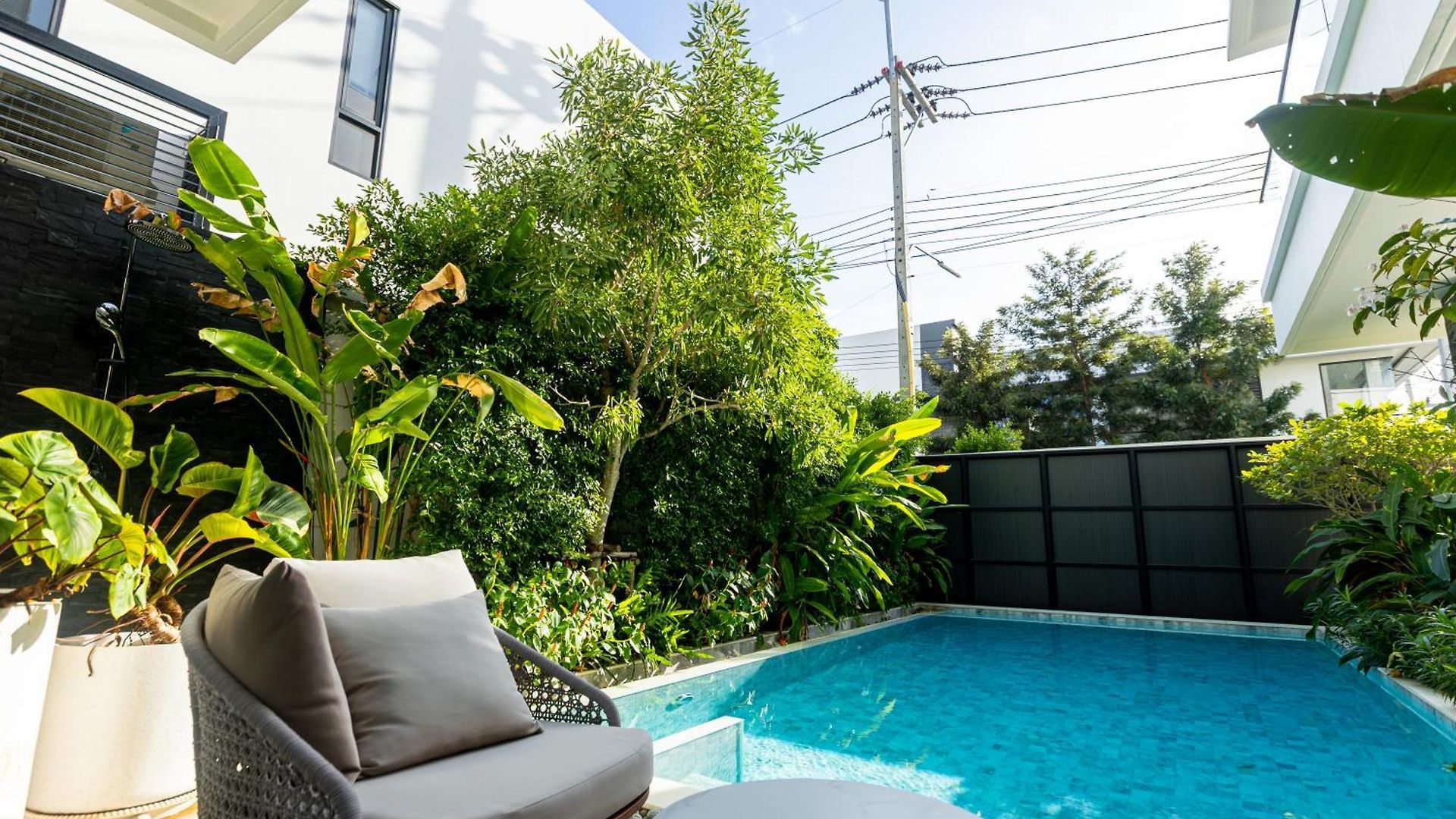 Lv Luxury Pool Villa Pattaya