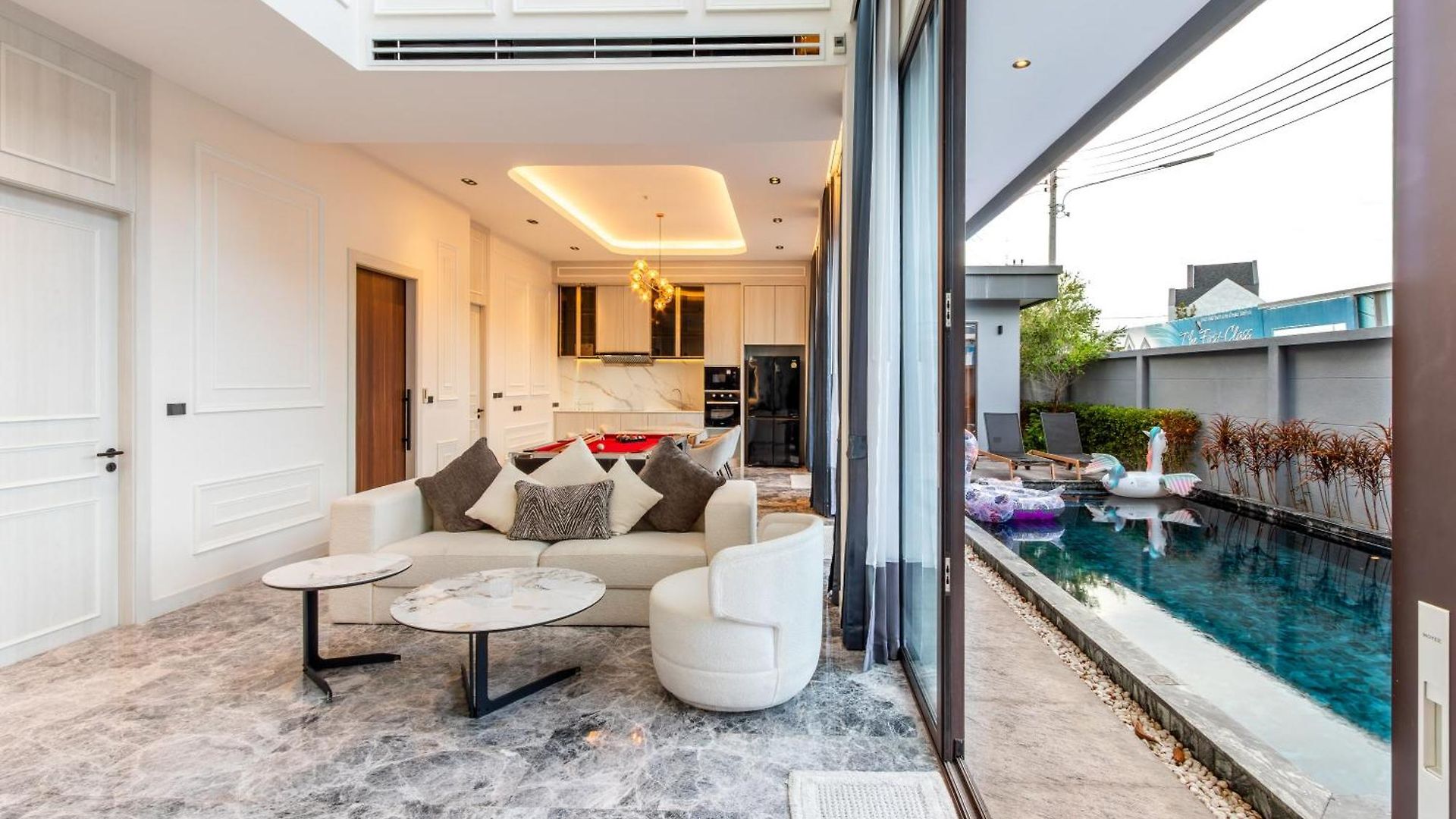 Bang Bang Pool Villa *