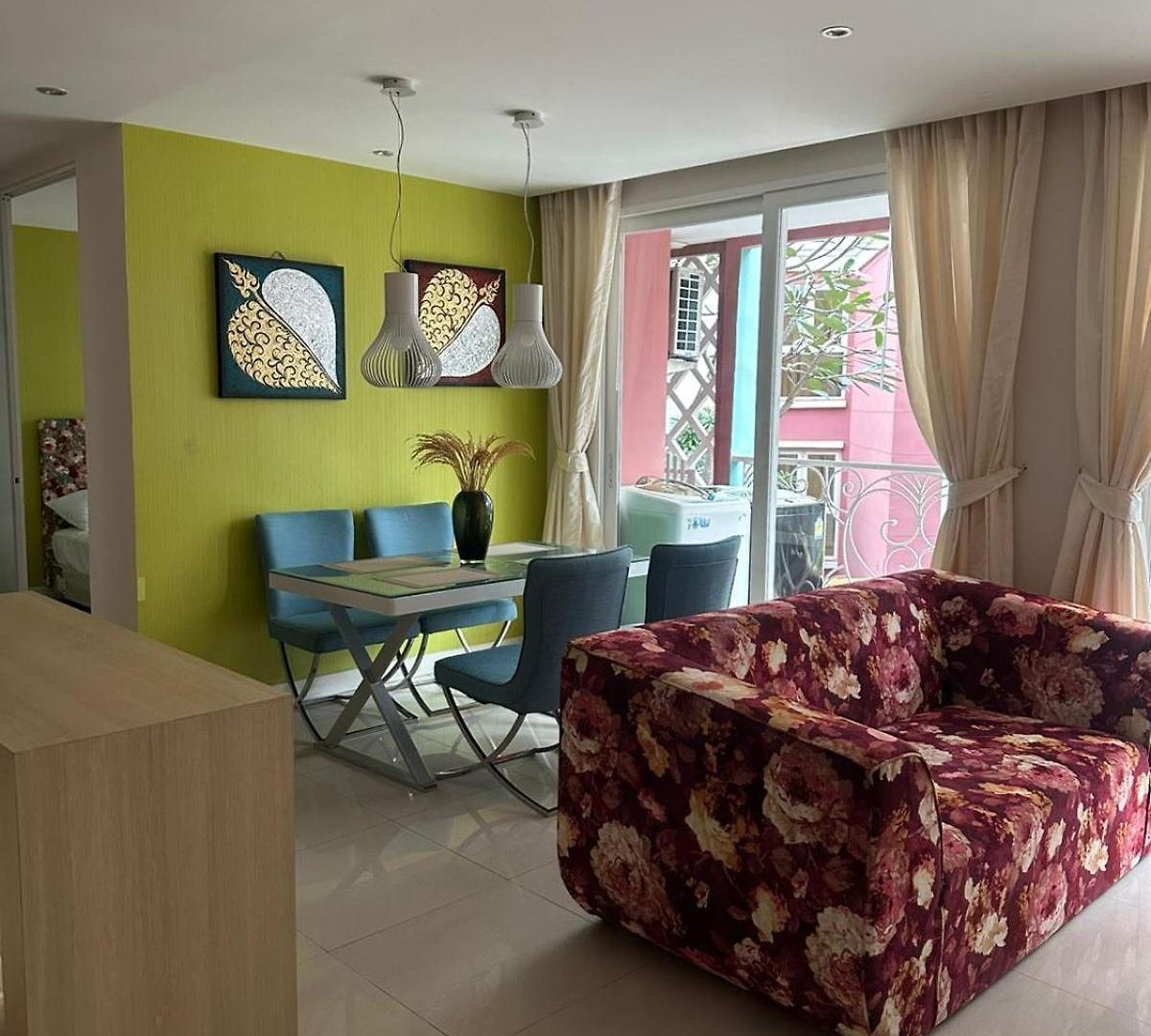 Grande Carreabian Pool Wiew Apartment Pattaya
