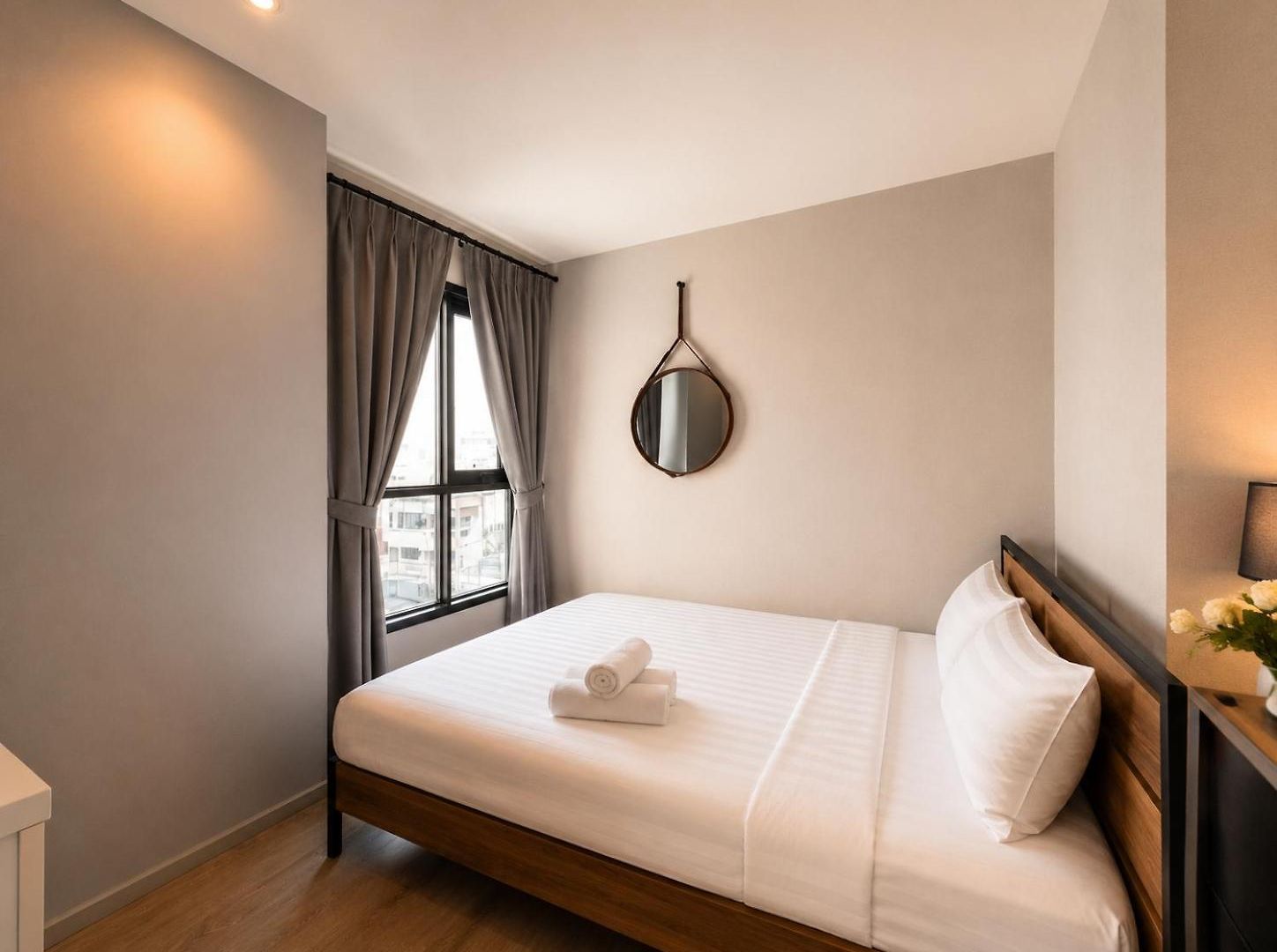 Apartment Luxury 70sqm 2br Next To And Mall