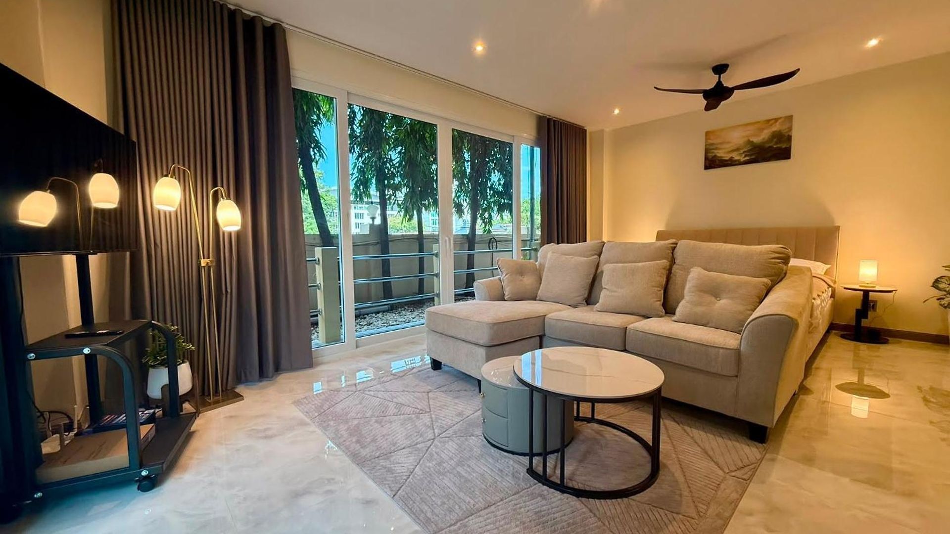 Moonlight Pratumnak Soi 6 Apartment Pattaya