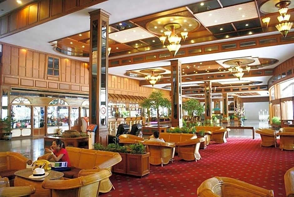 รายัล ทวินส์ พาเลซ 4* Pattaya