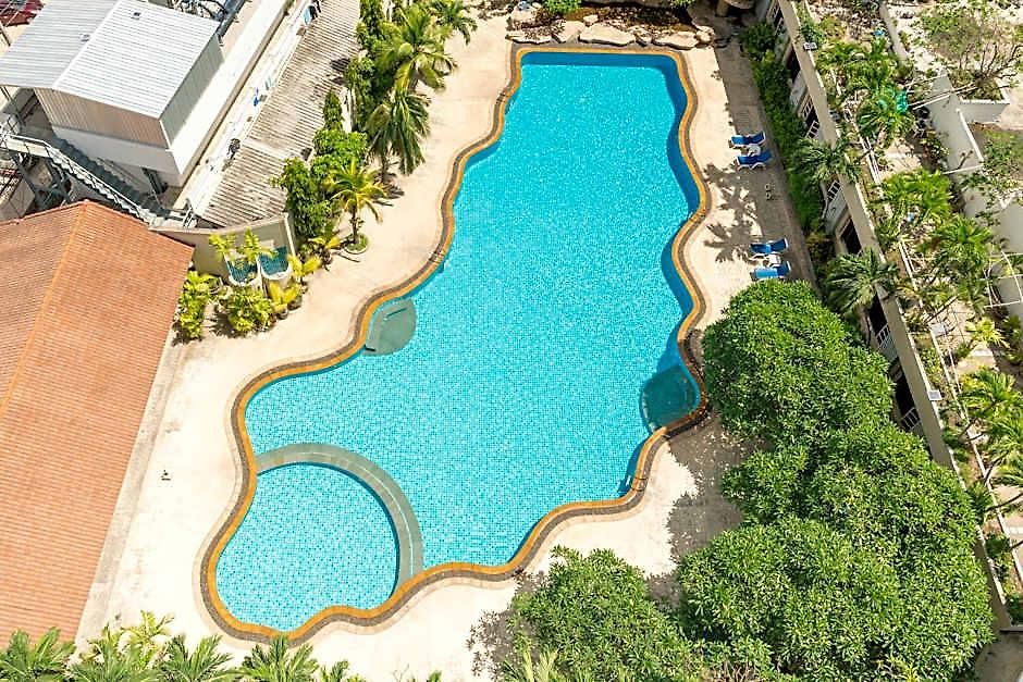 โรงแรม รายัล ทวินส์ พาเลซ 4*