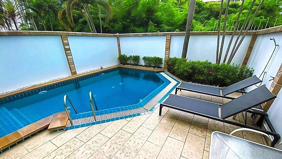 Hidden Palm Pool Pattaya