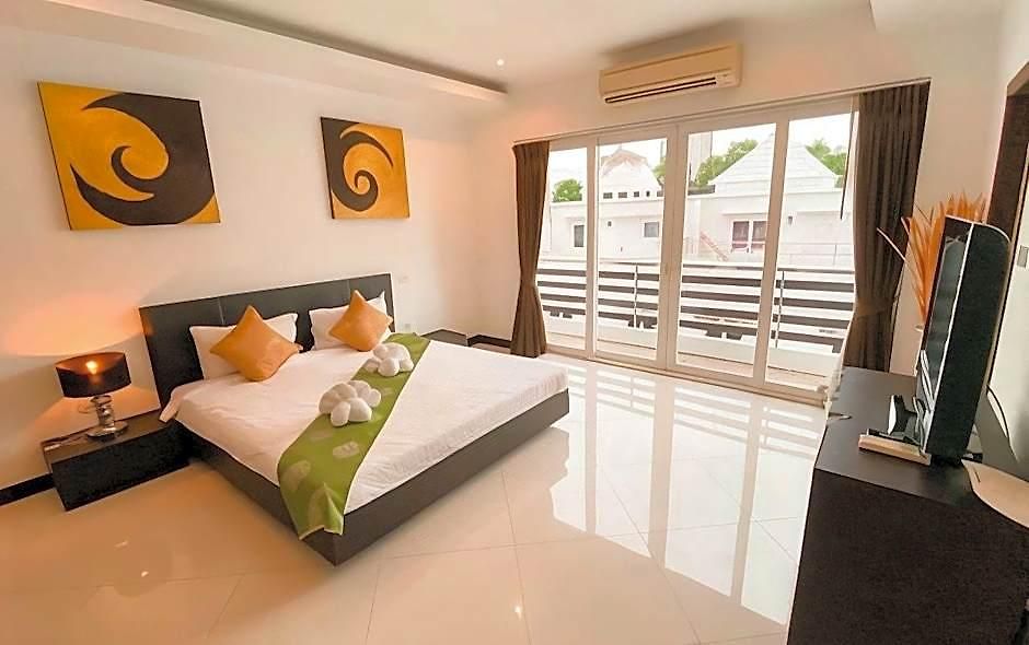 Hidden Palm Pool Hotel 3*