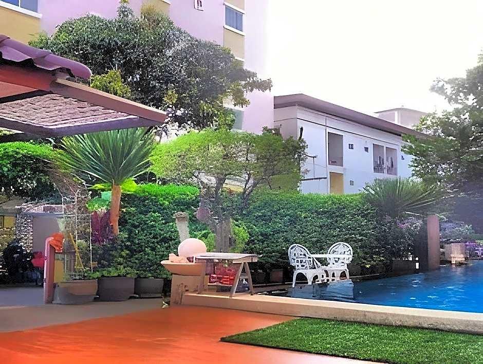 Pius Place 2*